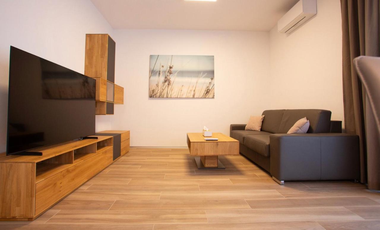 Deluxe Apartment Leibnitz Bagian luar foto